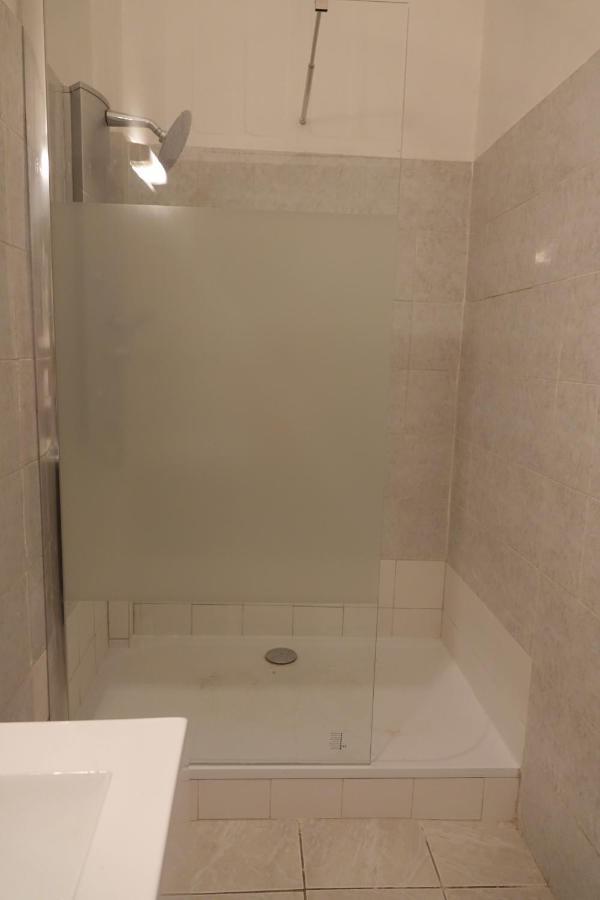Quartier De Verdure "Cours Julien La Plaine "Chambre Privee Dans Appartement マルセイユ エクステリア 写真