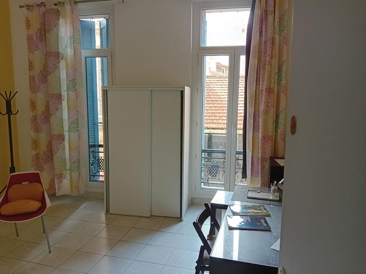 Quartier De Verdure "Cours Julien La Plaine "Chambre Privee Dans Appartement マルセイユ エクステリア 写真