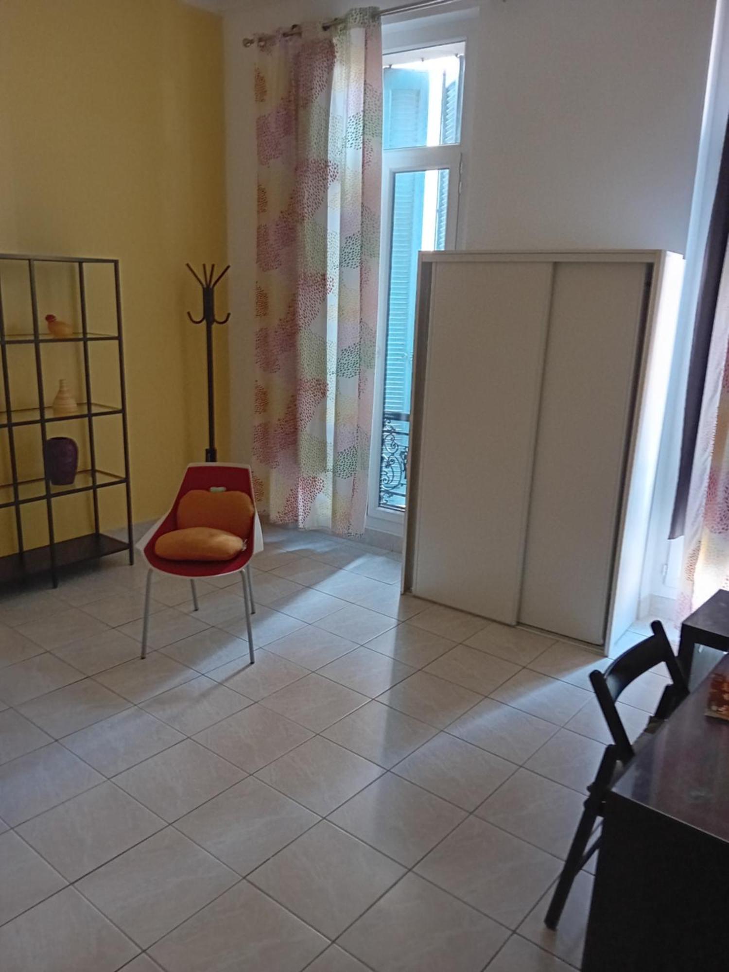 Quartier De Verdure "Cours Julien La Plaine "Chambre Privee Dans Appartement マルセイユ エクステリア 写真